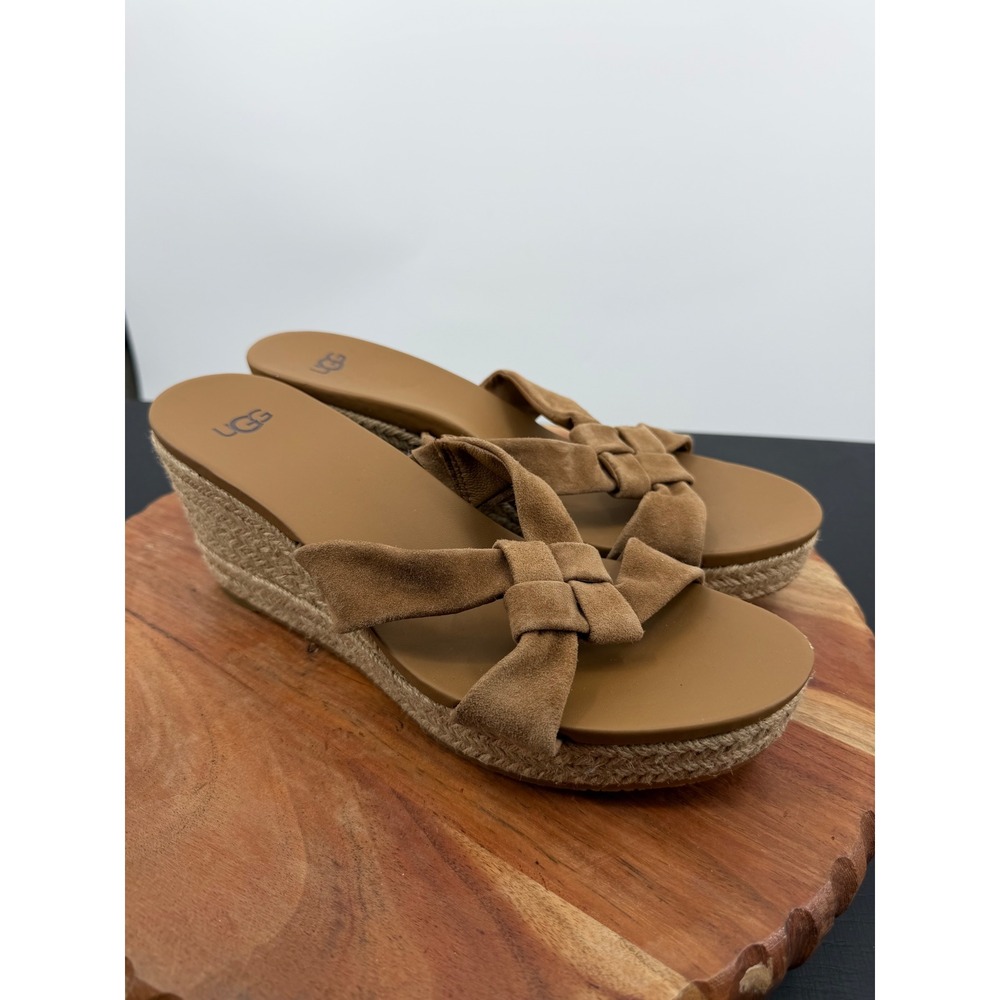 UGG Niyomee Wedge Sandal Women Size 10 Chestnut Suede Espadrille 1146910